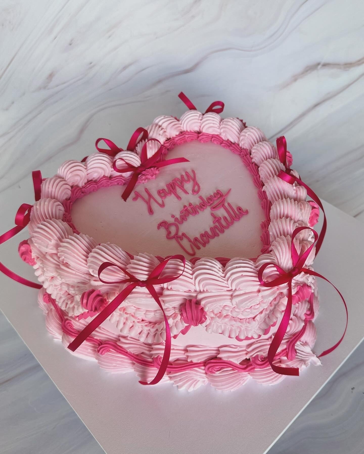 Hot Pink Era Vintage Heart Cake - Flour Lane